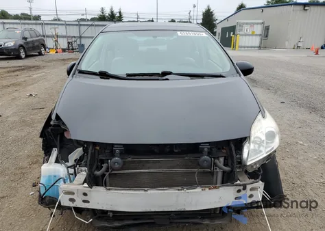 2013 Toyota Prius z USA, uszkodzony, nr VIN JTDKN3DU5D5606167